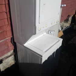 Washer Dryer Combo GAS (In Reno Nv)