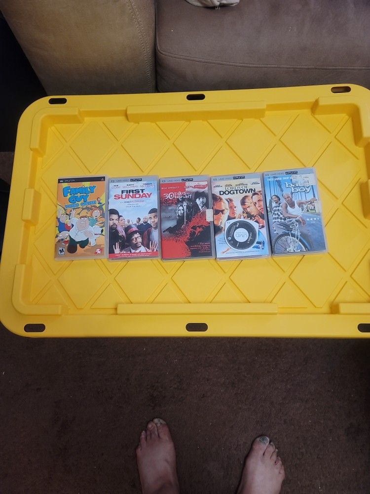 PSP GAMES AND VIDEOS  6 OF THEM