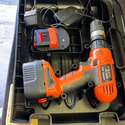 Black & Decker fire storm 12 V drill