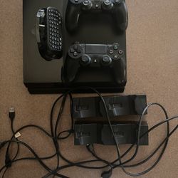 PS4 + Games & Controllers