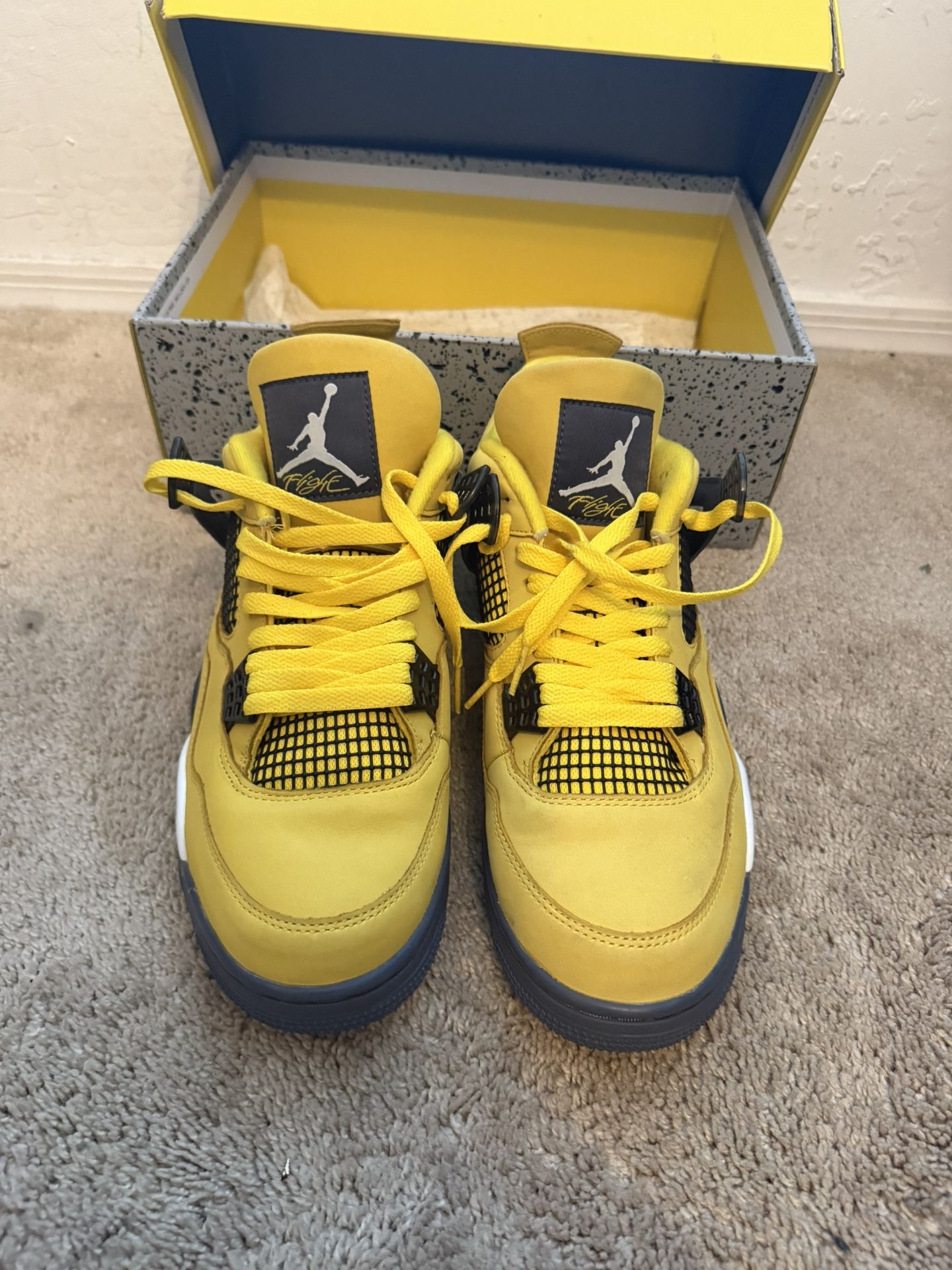Air Jordan 4 Retro Lightning