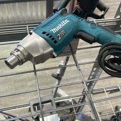 makita drill
