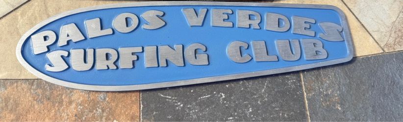 Cast metal club plaque