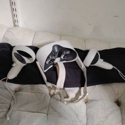 Virtual Reality Set Works Perfect