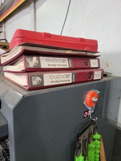 Porsche (contact info removed)s-1980s Service Manuel's .