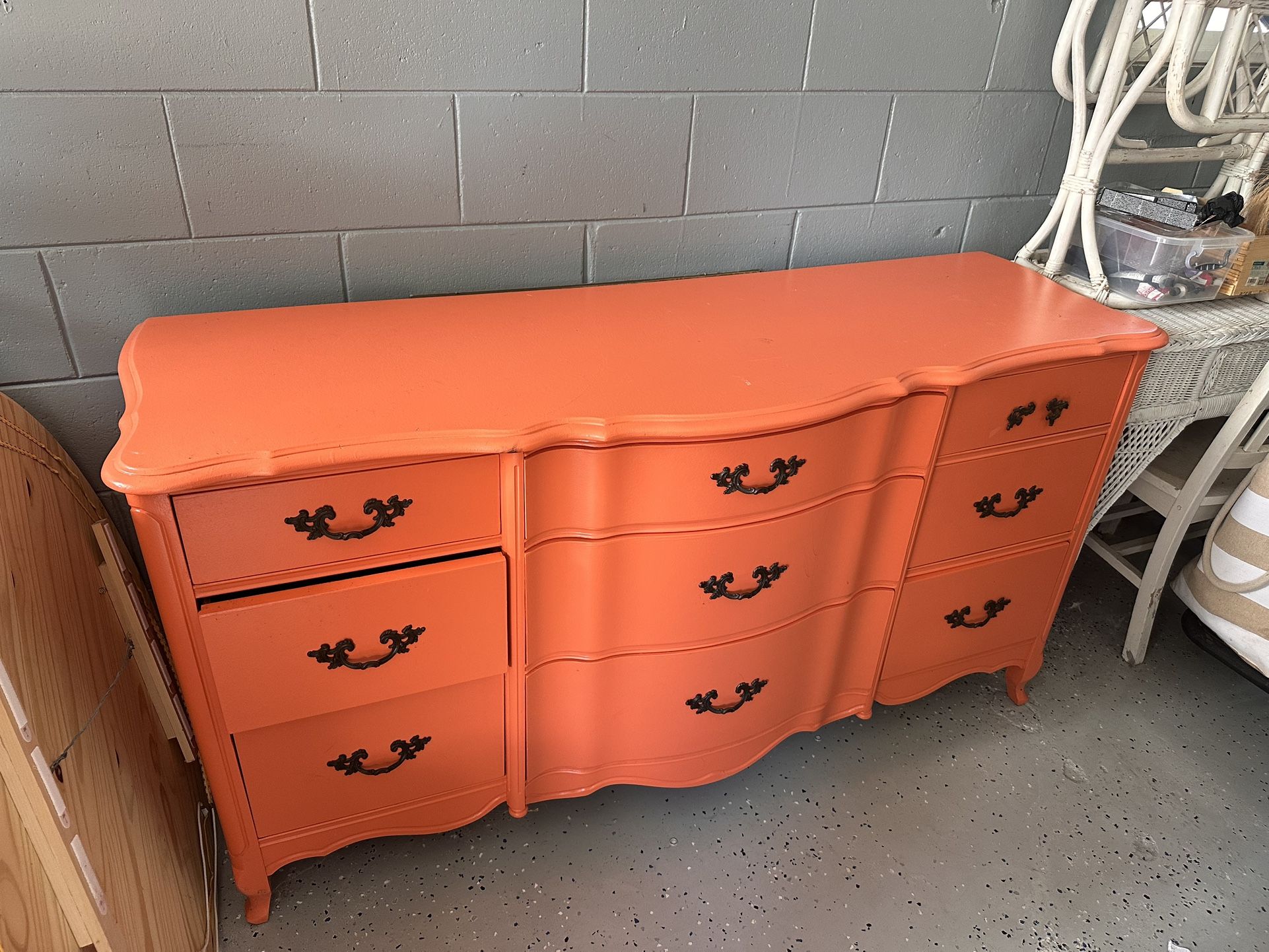 French Dresser