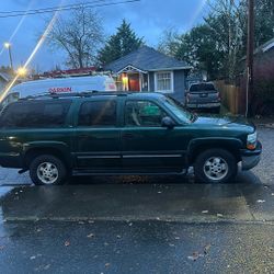2001 Chevrolet Suburban 1500 LS 4