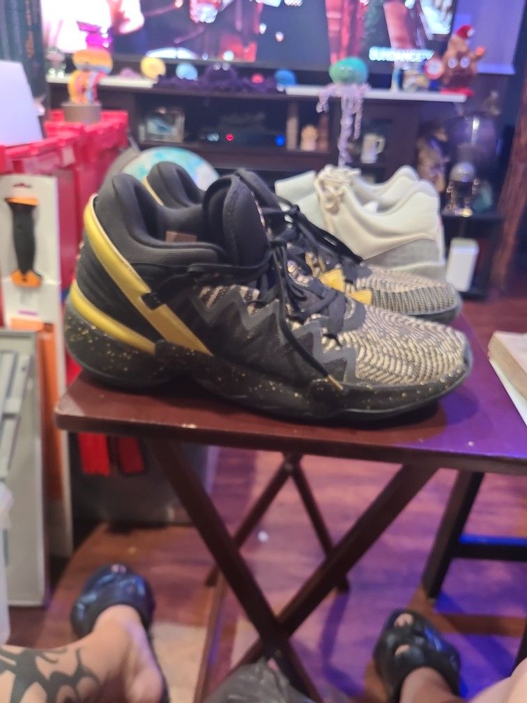 Adidas D.O.N. Issue 2 Championship Men's Basketball Shoes FX7108
Size 13