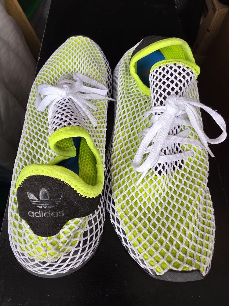 Adidas - Pharrell Williams Hu Womens Size 7
