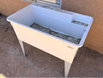 E.L. Muster & Sons Model 28 BigTub Portable Sink  Size (LxWxH): 24” x 40” x 34”