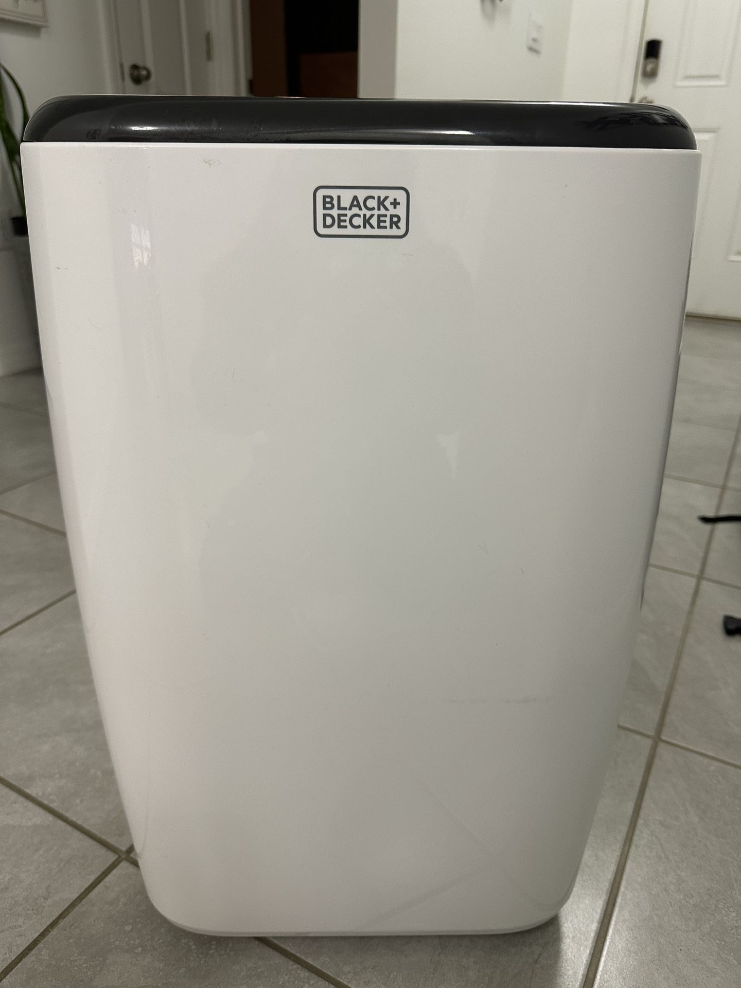 BLACK DECKER 10,000 BTU AC/FAN/DEHUMIDIFIER