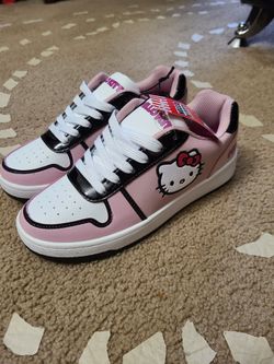 Hello Kitty (Women)