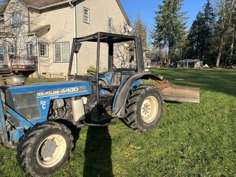 New Holland 4430