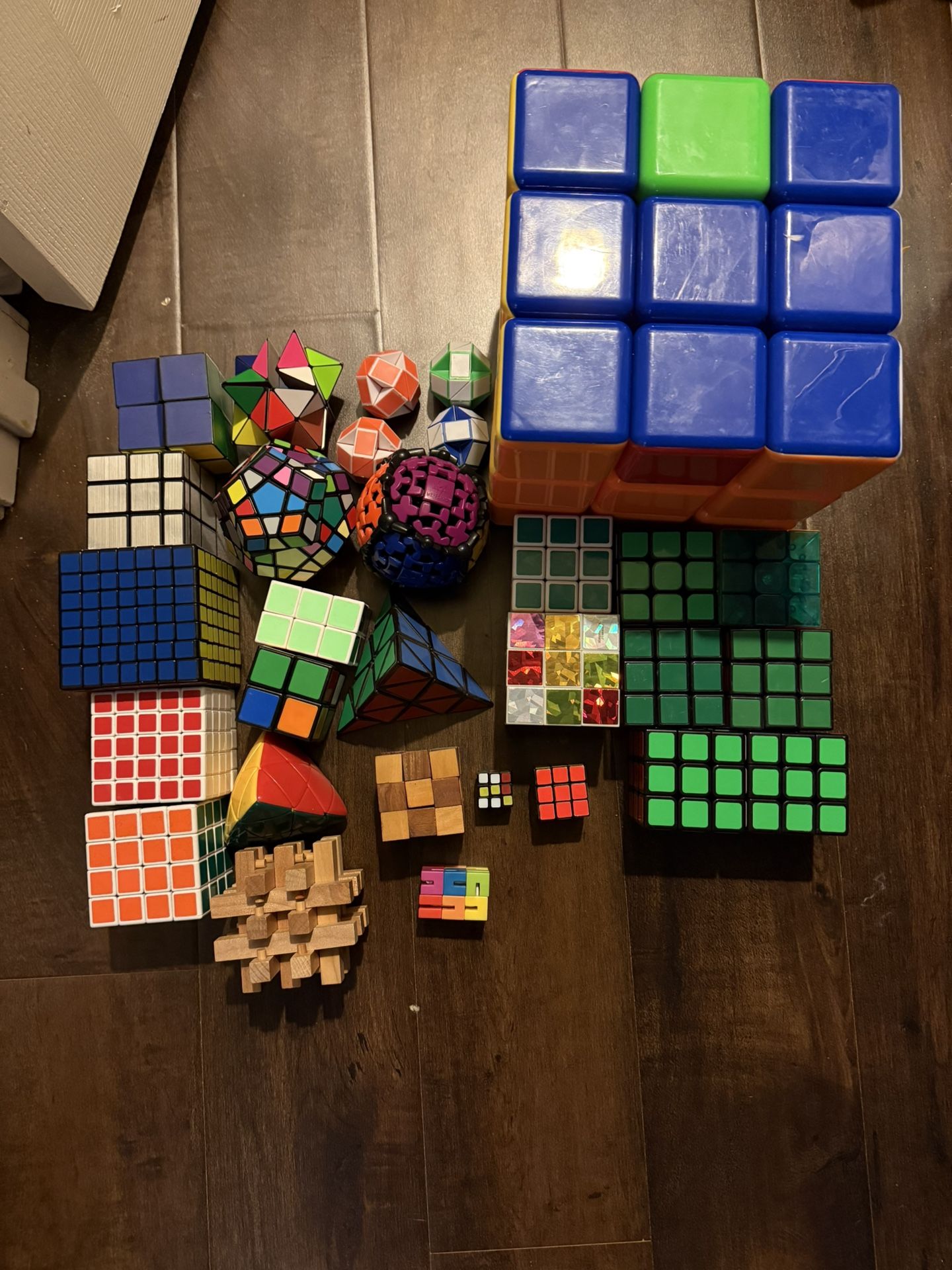30 Different Rubix Cubes And Puzzles
