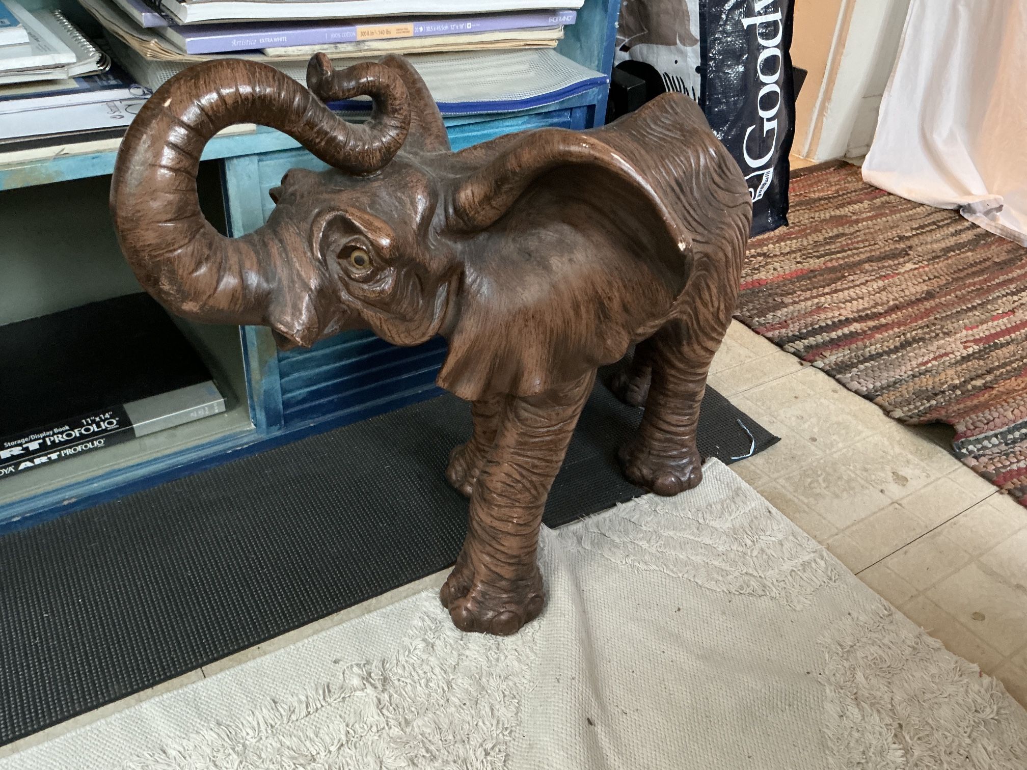 HUGE Garage Sale** Rain or Shine**Vintage**Clothes**Home Decor**High End Fashion & MORE