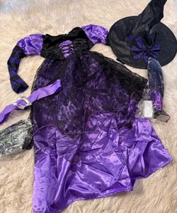Girls witch costume