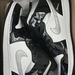 Size 12 Air Jordan mid 1 SE Metallic Black And Silver With White And Gold…
