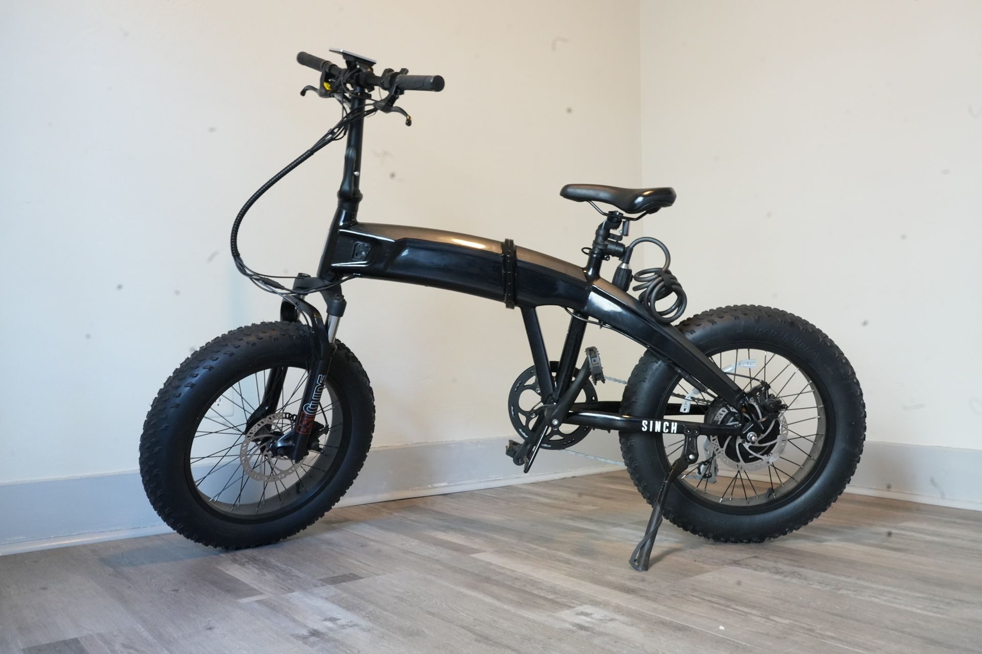 🔥 Aventon Sinch Folding E-Bike – Fat Tire | 750W Peak Power | Excellent Condition 🔥 💥