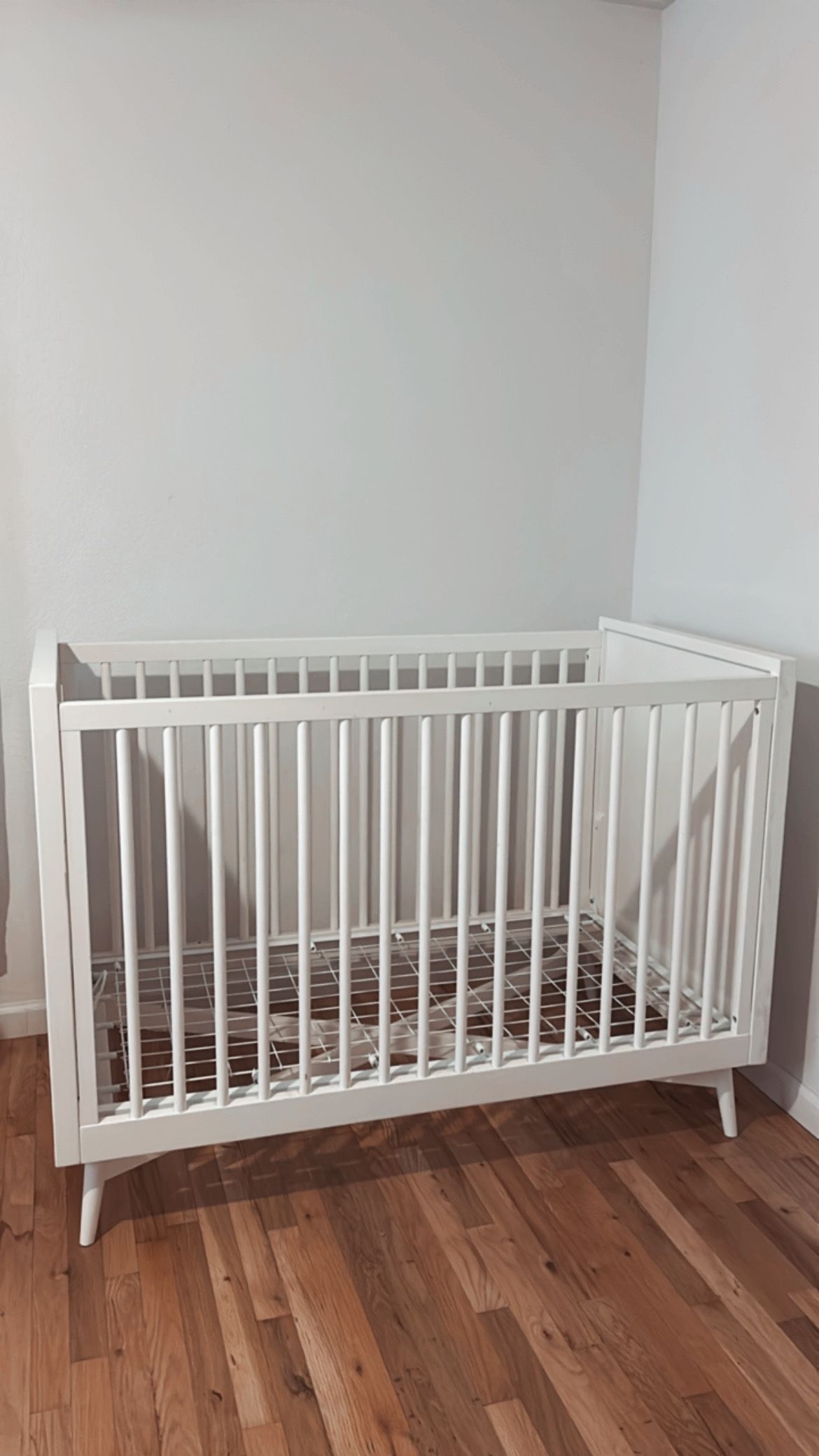 West elm crib