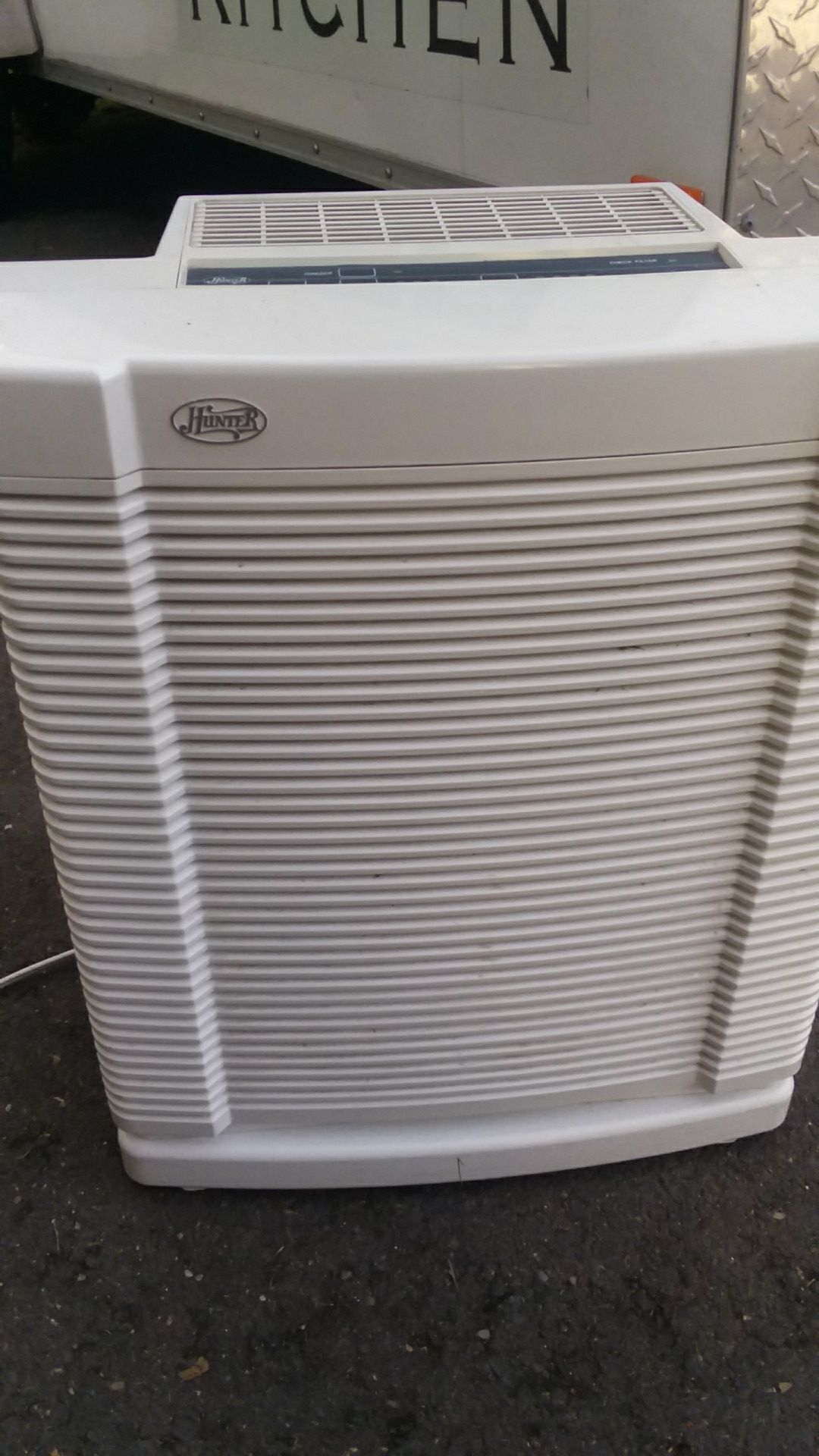 Hunter ion generator air filter 30375