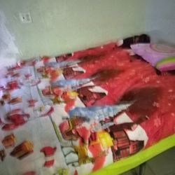 Queen Size Bed With Frame 