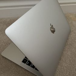 Great 2019 MacBook Pro A1989,i7-2.7Ghz,16Gb,512Gb,AC Charger