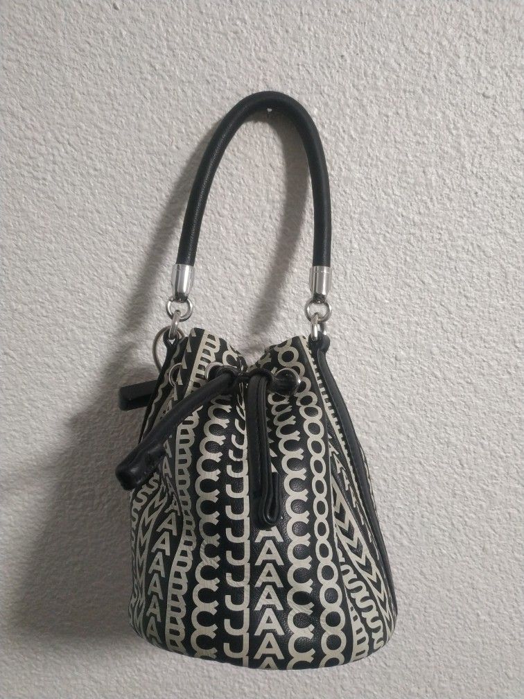 Marc Jacobs Bucket Bag