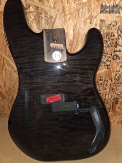 P-bass body. Gorgeous quilt. New