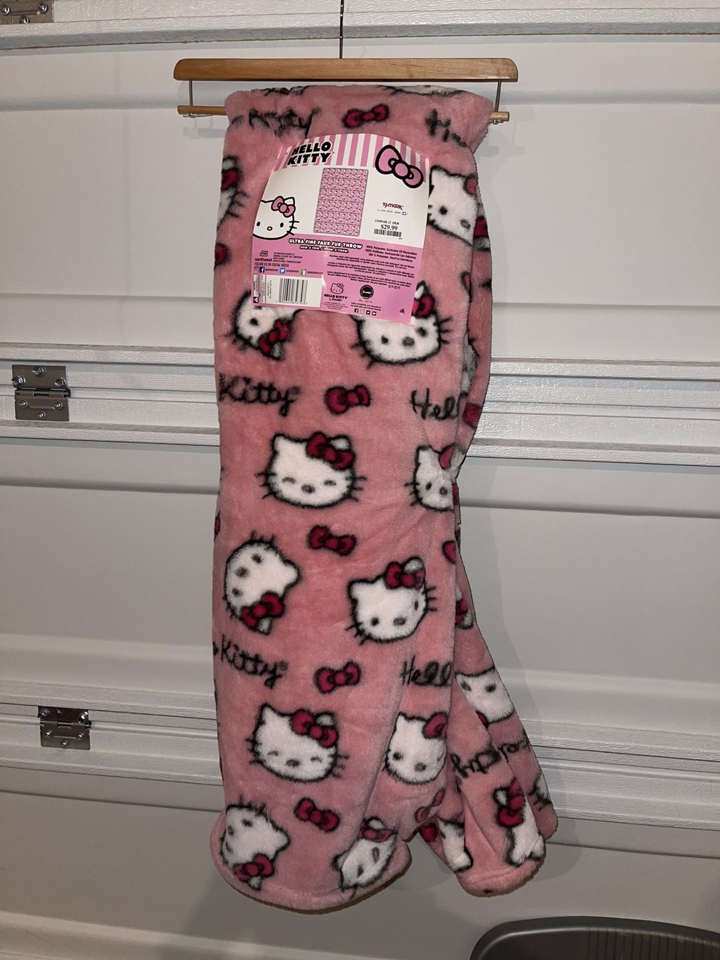 Hello Kitty Blanket