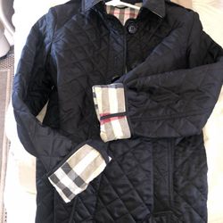 Womens burberry jacket size S used twice in brand new condition