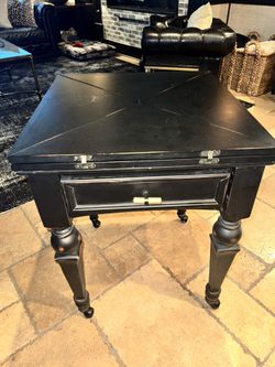 Adjustable Table 