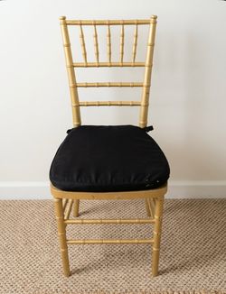 (32) Gold Wooden Chiavari Chair w/cushions