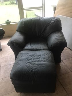 Dark green leather chair With ottoman
