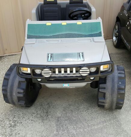 H2 Hummer 2 Seater HUGE Power Wheels Ride on kids SUV