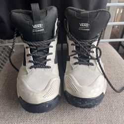 MTE VANS SNOW BOOTS Ultra range 