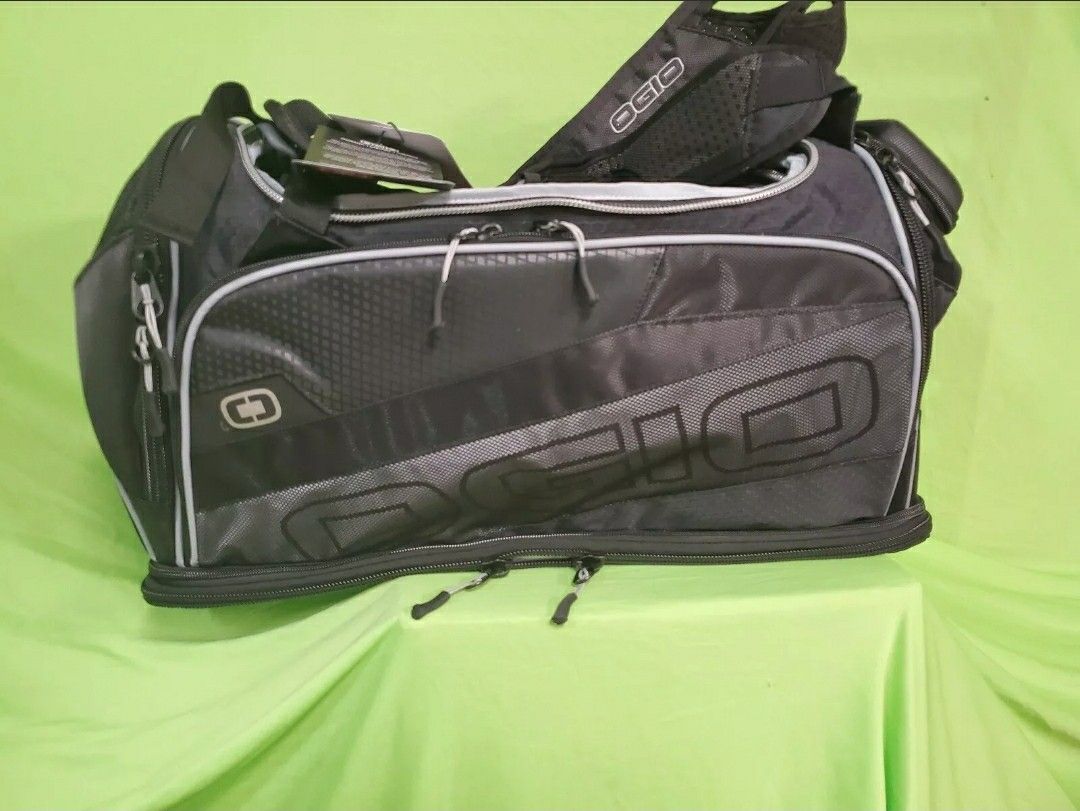 Ogio Gravity Duffle bag