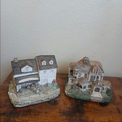 MINIATURE HOUSES