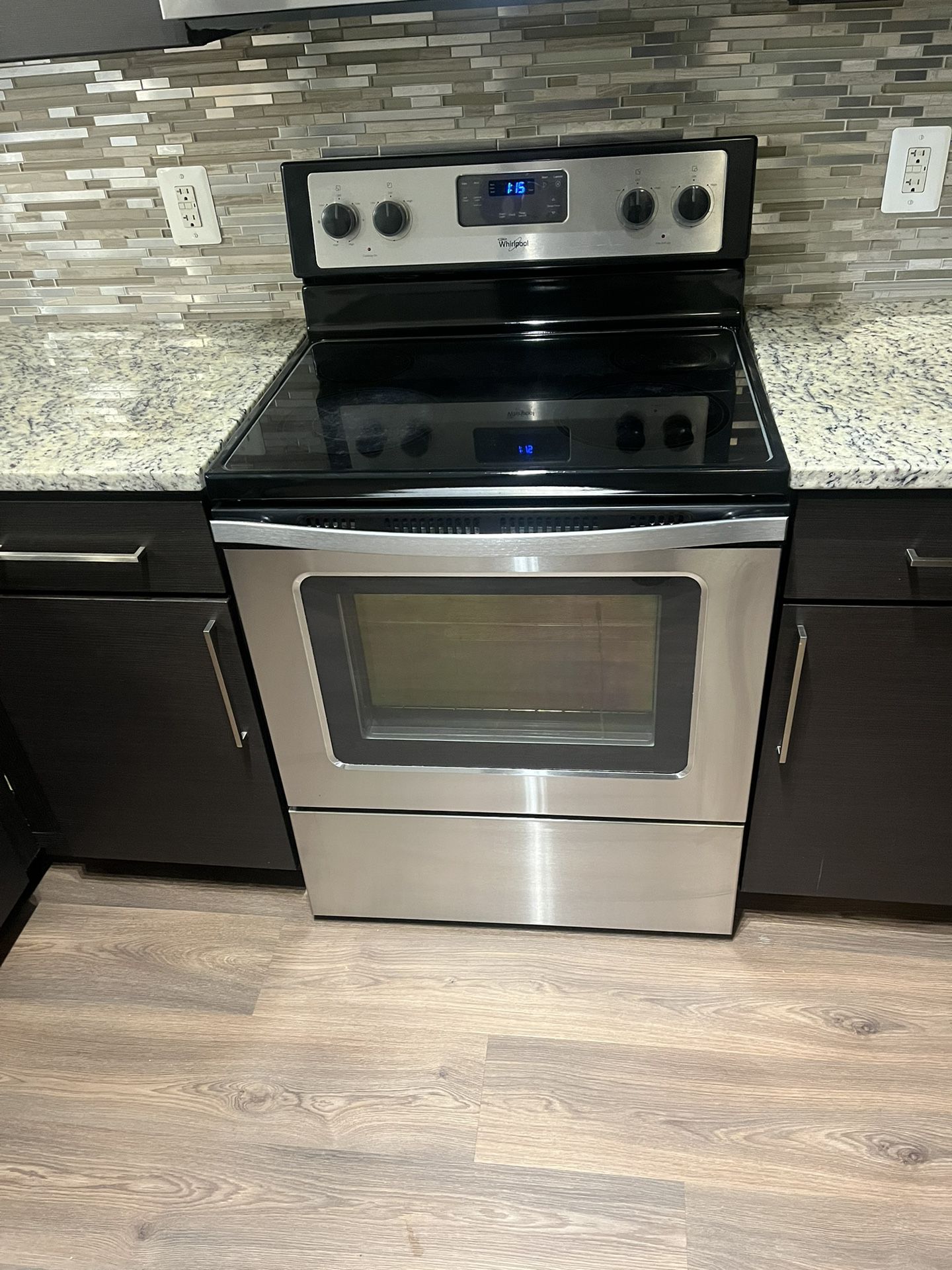 Whirlpool, Electric Oven