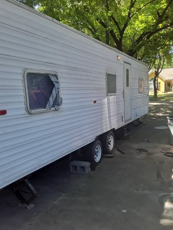 30 foot bumper pull camper for Sale in Arlington, TX OfferUp