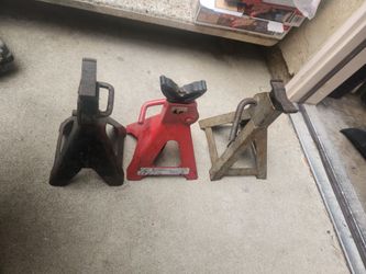 3 jack stands