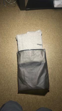 Essentials dark oat size M