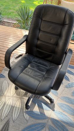 Black Leather Office Chair with Armrests