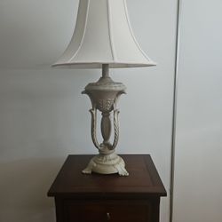 Beautiful Lamp, Very Heavy  In  Pristine Condition.  $50. Text When Ready To Buy. No Low Bowlers 