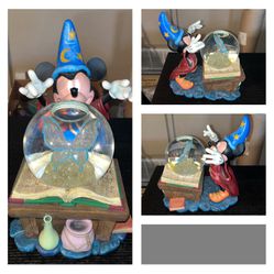 DISNEY The Sorcerers Apprentice Vintage Mickey Mouse Light-Up Snow Globe Music Box (heavy/no box) - Plays Sorcerers Apprentice