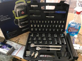 New Hyper tough 107-piece docket set