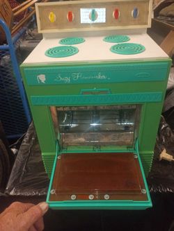 Vintage Suzy Homemaker Stove Oven Made by Topper Works Great