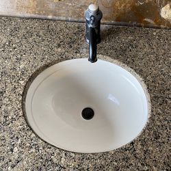 Vanity Granite Top & All Bath Accessories 