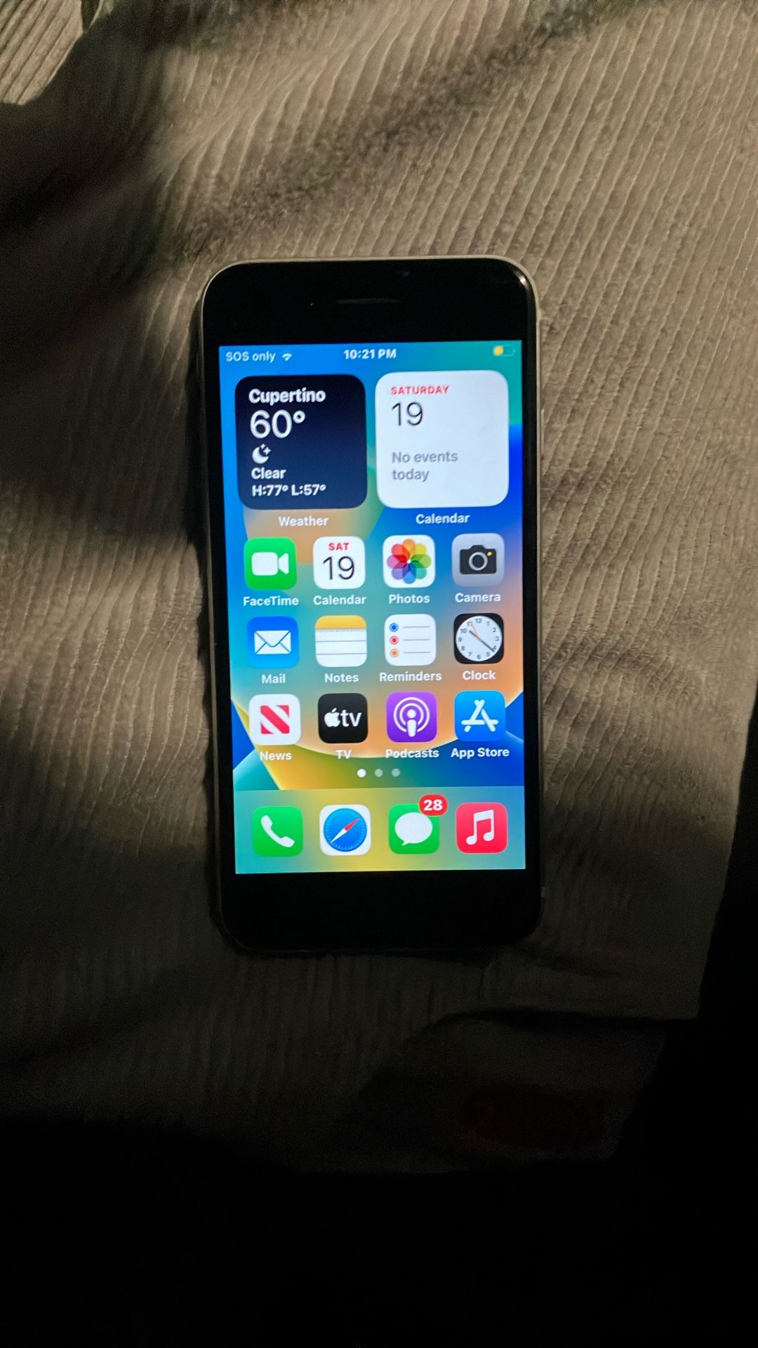 iPhone SE 2020 64GB UNLOCKED