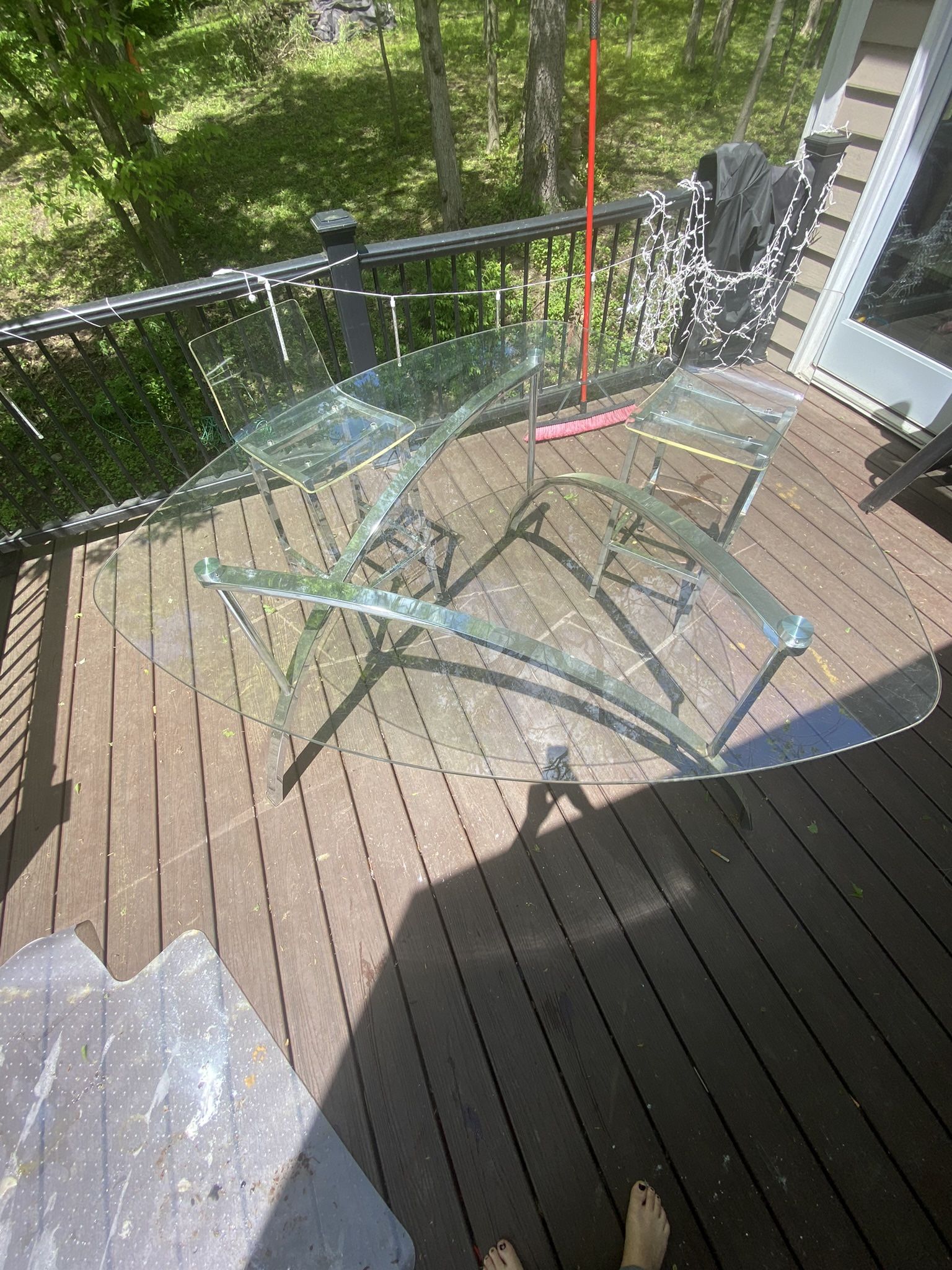 Ashley's Furniture Beautiful Modern Glass With Chrome Dining Table With Matching Chairs