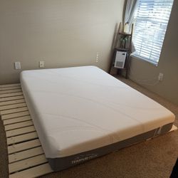 Queen Tempurpedic Cloud Medium Mattress